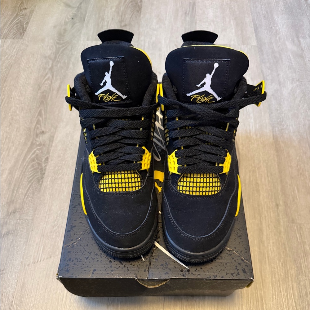 Jordan Retro 4 Black and yellow sz 8 - Picture 3 of 8